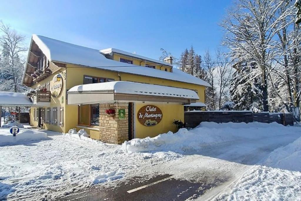 Le Petit Loup, Appartement Neuf Avec Jardin Gerbépal Buitenkant foto